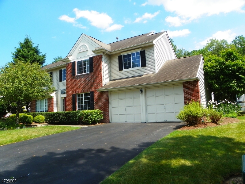 Property Photo:  9 Fox Chase Rd  NJ 07438 