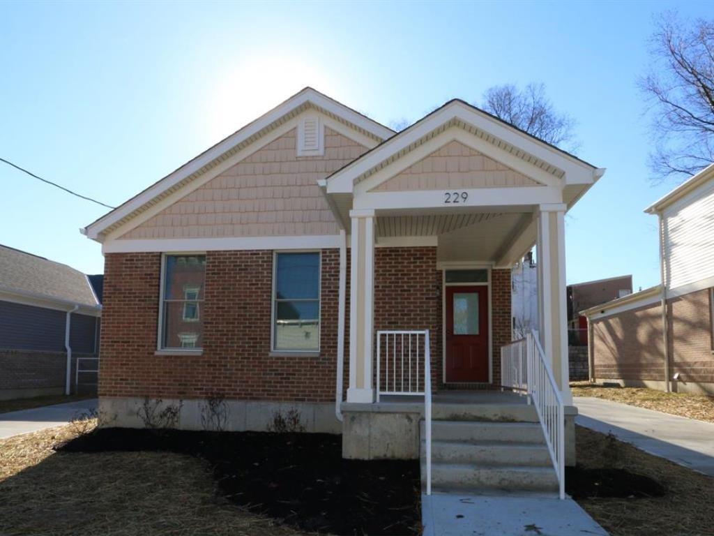 Property Photo: 229 E 10th Street KY 41011