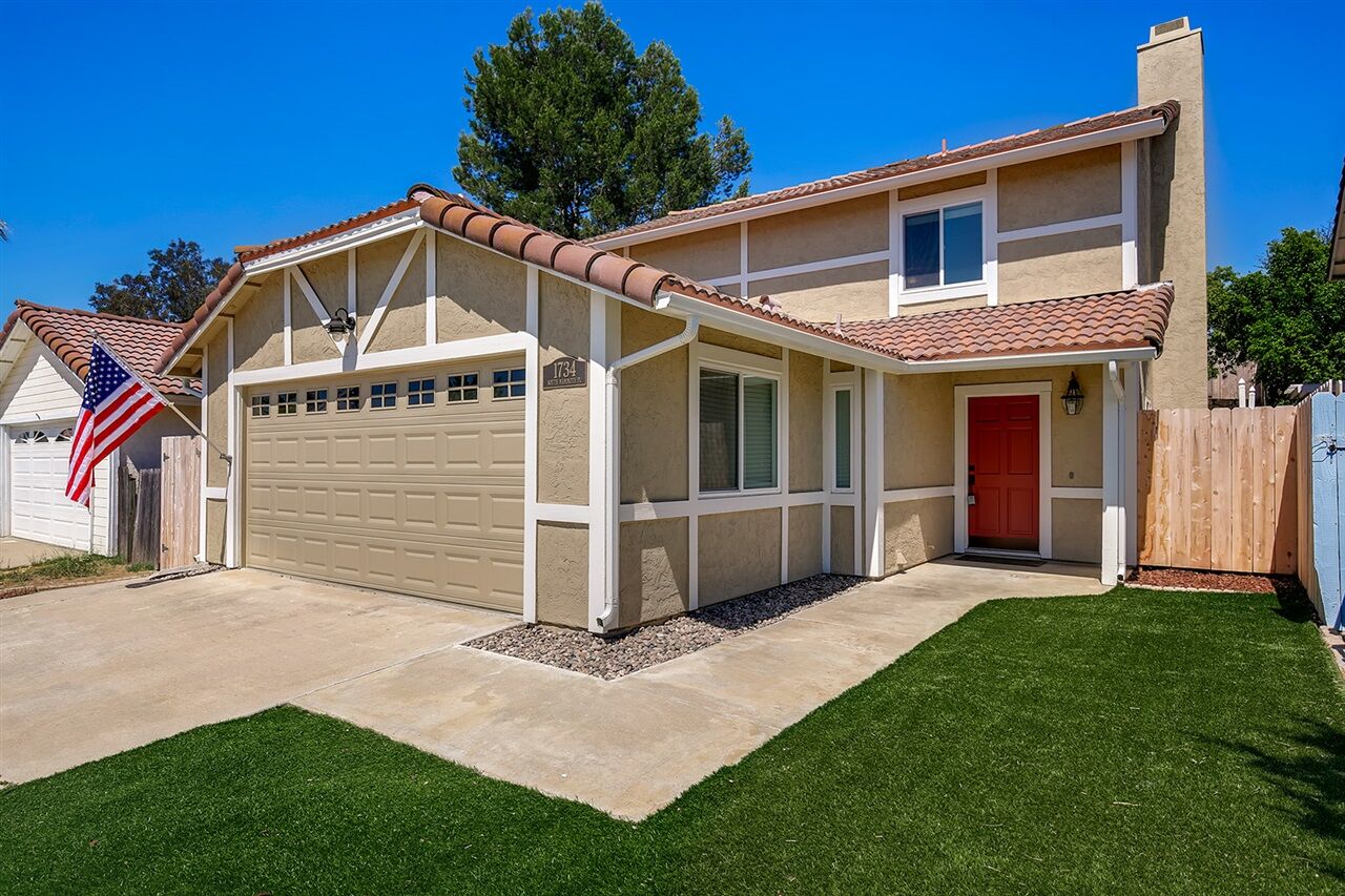 Property Photo:  1734 S Mammoth Pl  CA 92029 