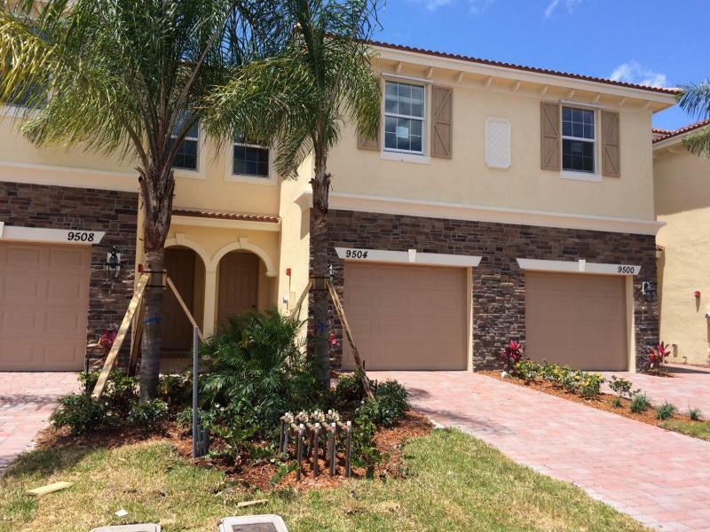 Property Photo:  9504 SW Merlin Court  FL 34997 