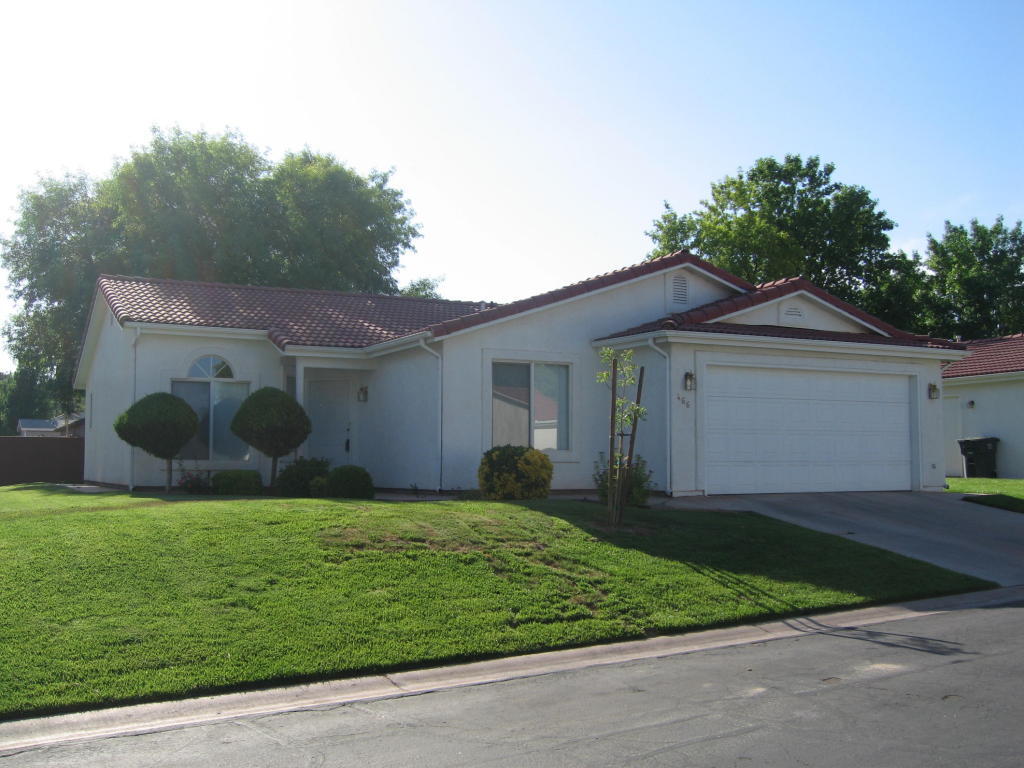 Property Photo: 466 S Fiesta Dr UT 84738