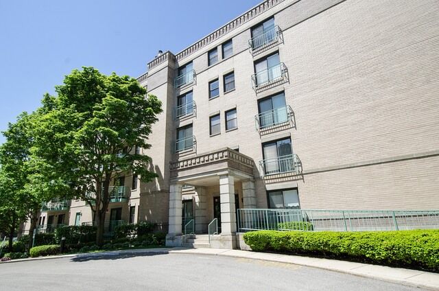 Property Photo: 4757 Howard Street 306 IL 60076