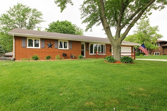 Property Photo:  541 Melrose Lane  IL 60401 