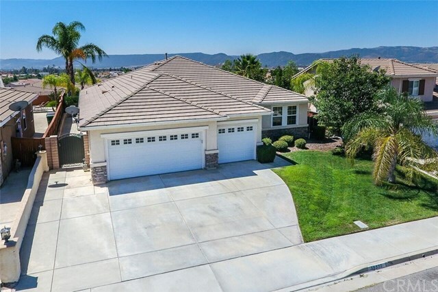 Property Photo: 35532 Country Park Drive CA 92595