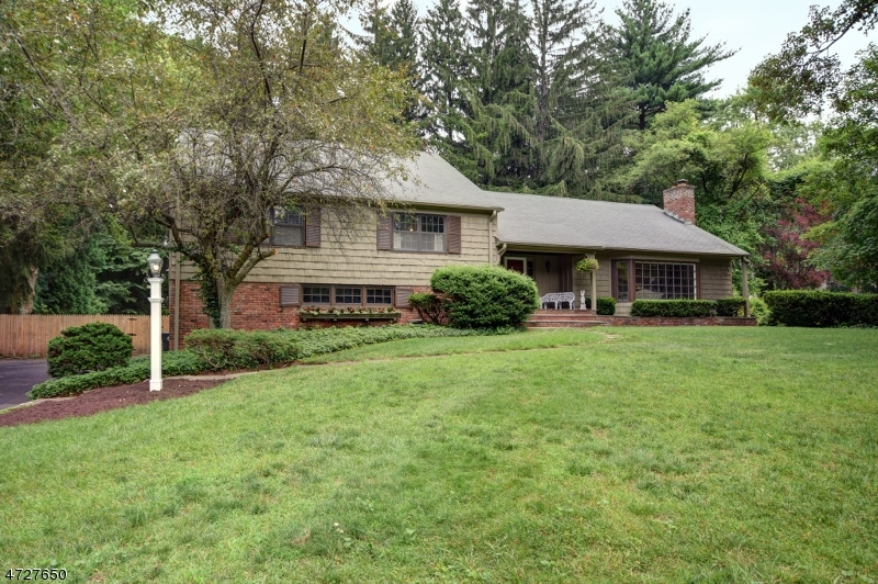 Property Photo: 21 Turtle Rd NJ 07960