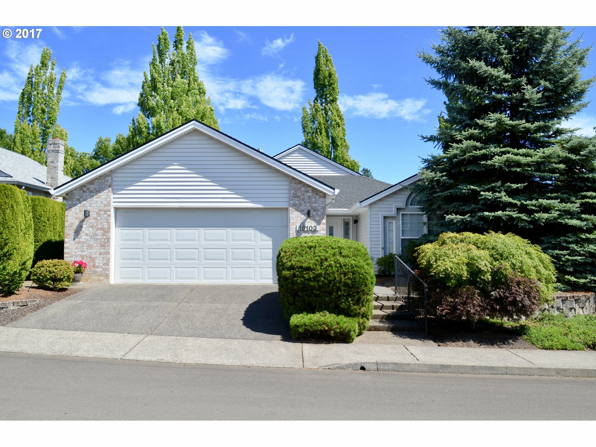 Property Photo:  16103 SE 35th Cir  WA 98683 