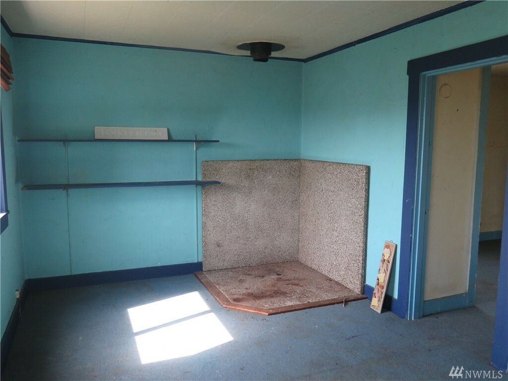 Property Photo: 38 1st St WA 98571