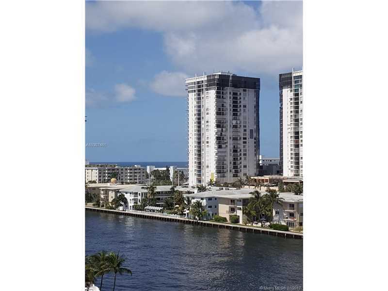 Property Photo: 1000 Parkview Dr 919 FL 33009