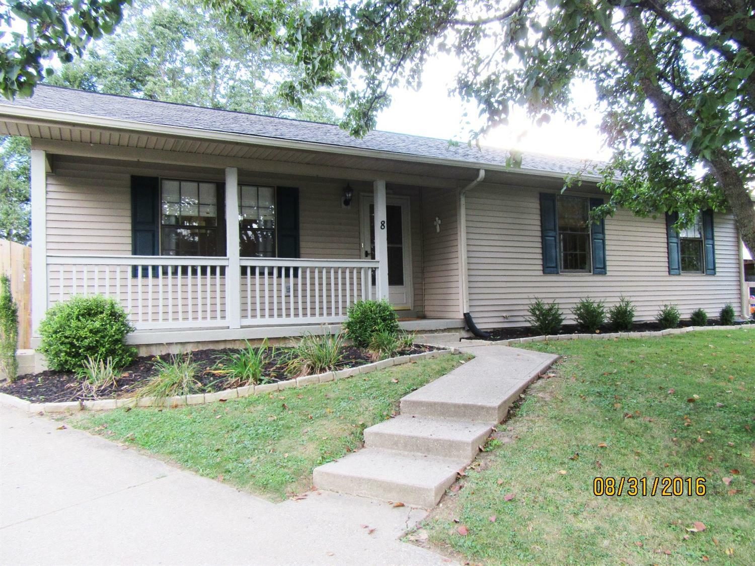 Property Photo:  8 Martin Court  KY 41030 