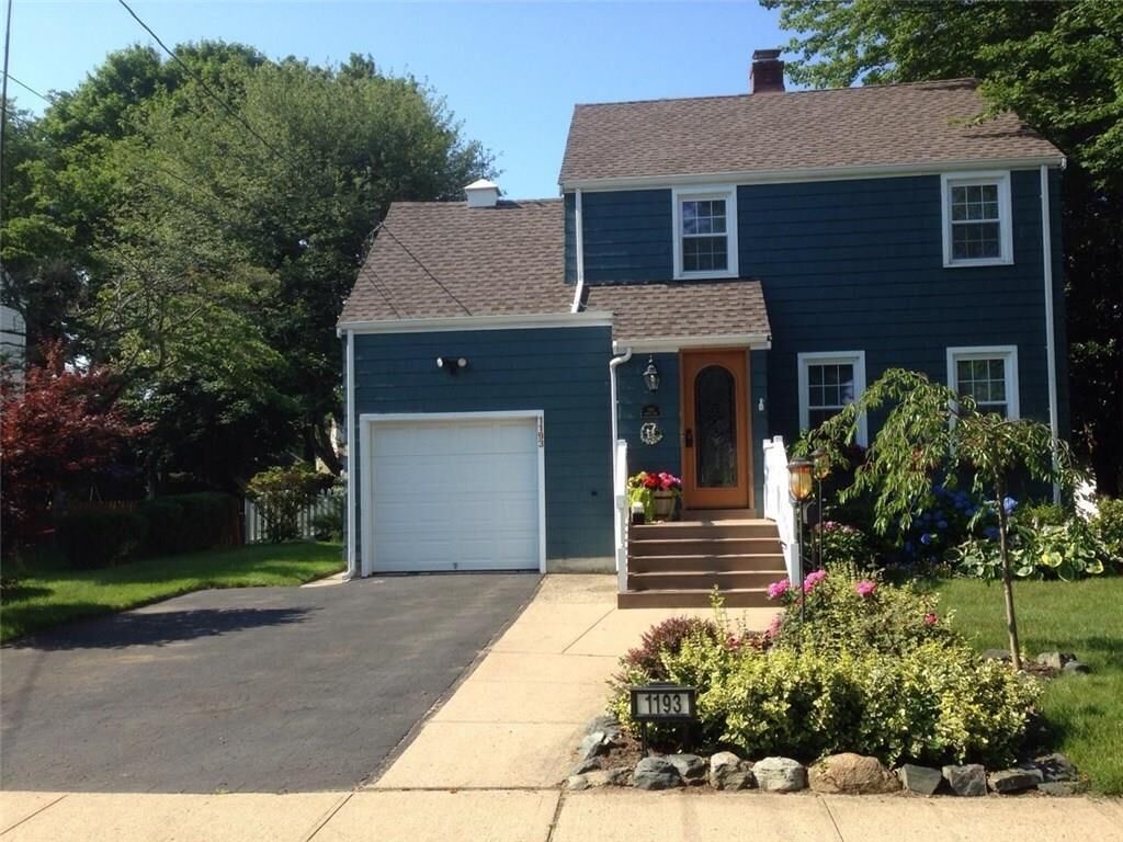 Property Photo: 1193 South Avenue CT 06615