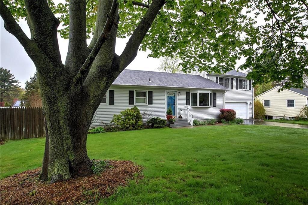 Property Photo: 26 Dorothy Street CT 06460