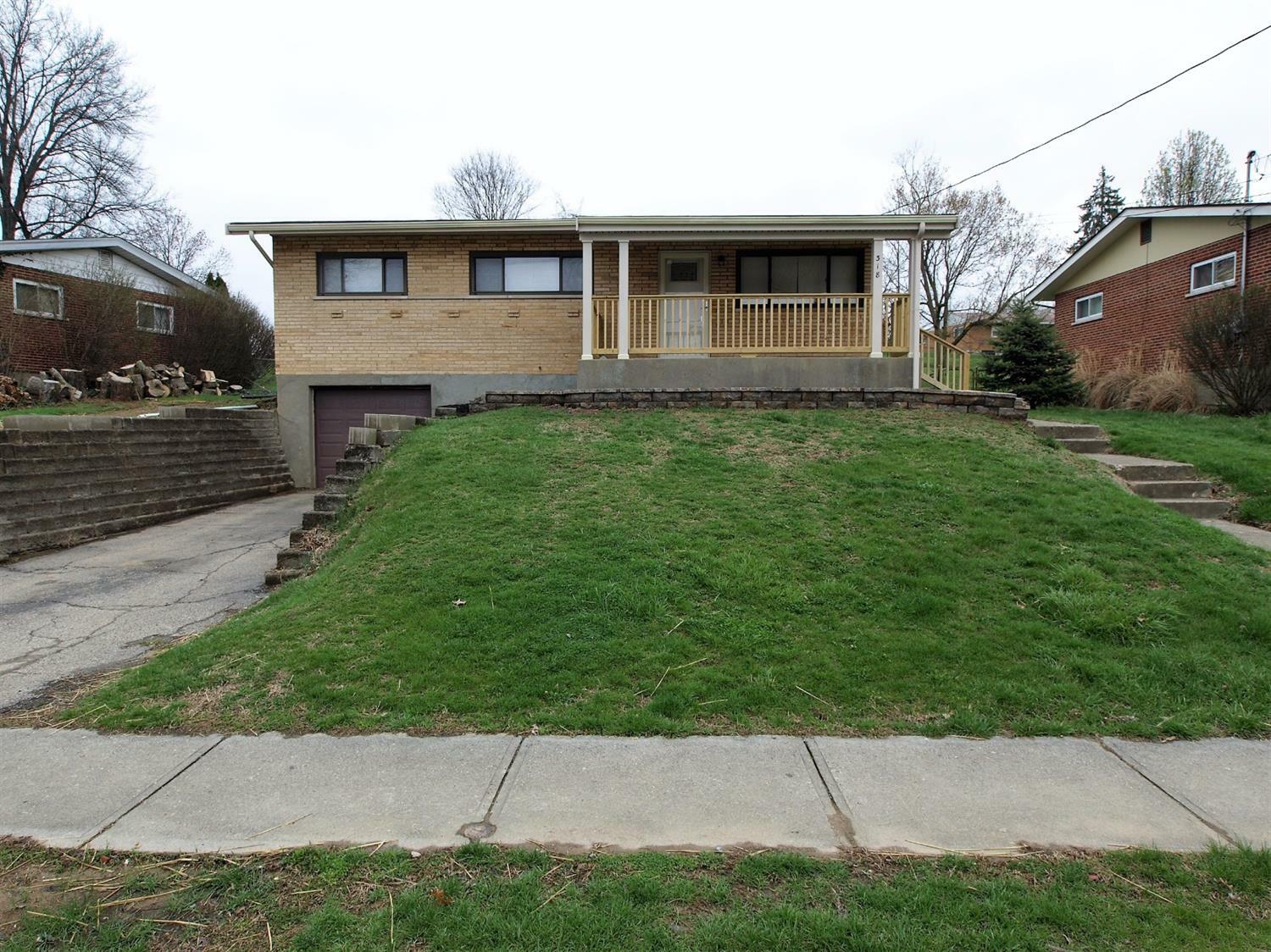 Property Photo:  318 Glen Oaks Drive  OH 45238 