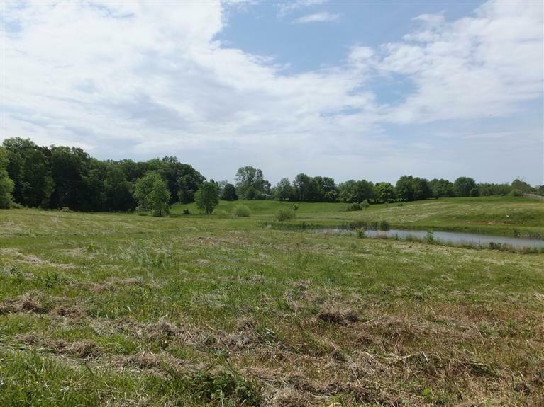 Property Photo: 17 Deer Run Dr IN 47060