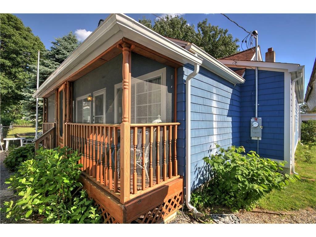 Property Photo: 19 1/2 Clinton Street CT 06460