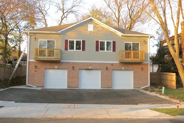 Property Photo:  350 W Johnson Street 1  IL 60067 