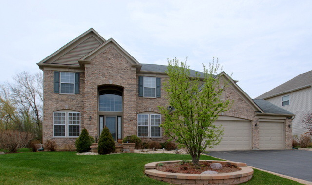 Property Photo: 18865 West Glenhurst Drive IL 60046