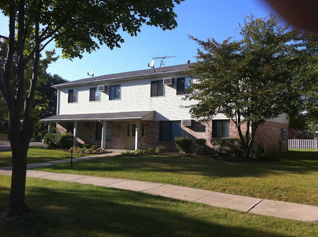 Property Photo:  390 Echo Lane 3  IL 60507 