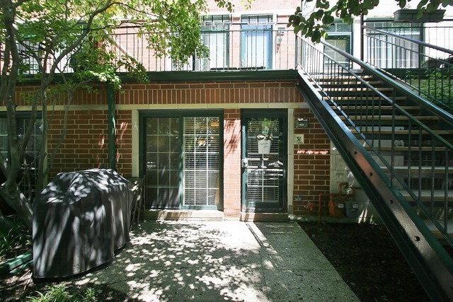 Property Photo: 1813 S Clark Street 31 IL 60616