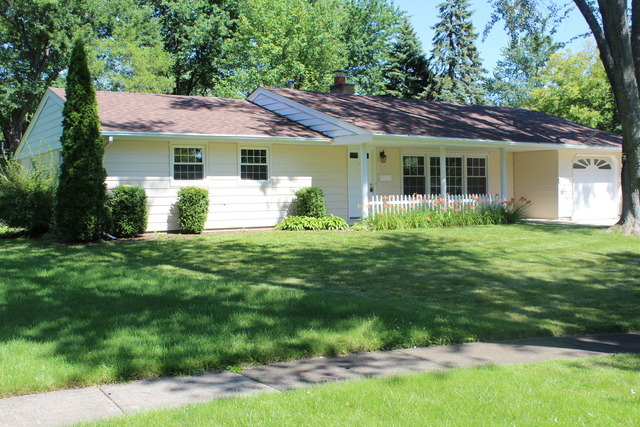 Property Photo:  115 Westover Court  IL 60193 