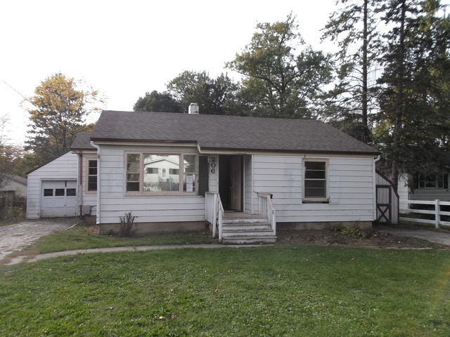 Property Photo: 206 Millard Avenue IL 60021