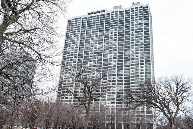 Property Photo: 2800 N Lake Shore Drive 1407 IL 60657