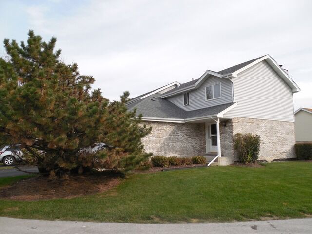 Property Photo: 9447 Quail Trail IL 60477