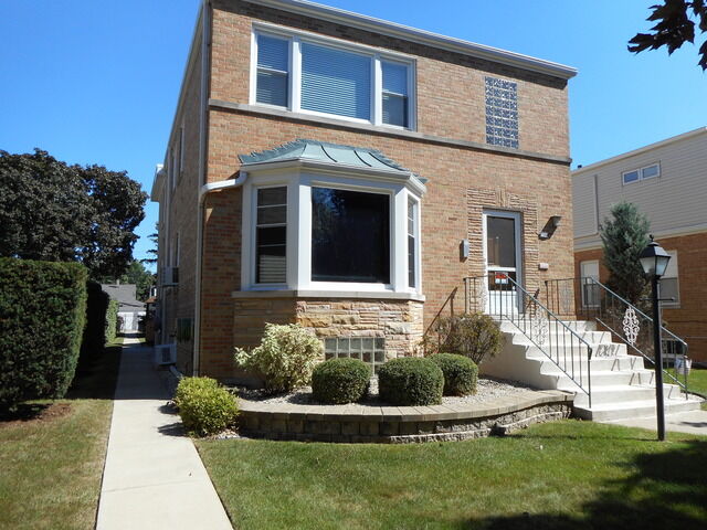 Property Photo: 6031 N Newburg Avenue 1 IL 60631