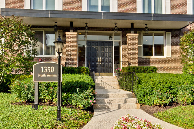 Property Photo: 1350 Western Avenue 301 IL 60045