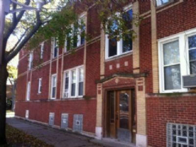 Property Photo:  3643 W School Street 2W  IL 60618 