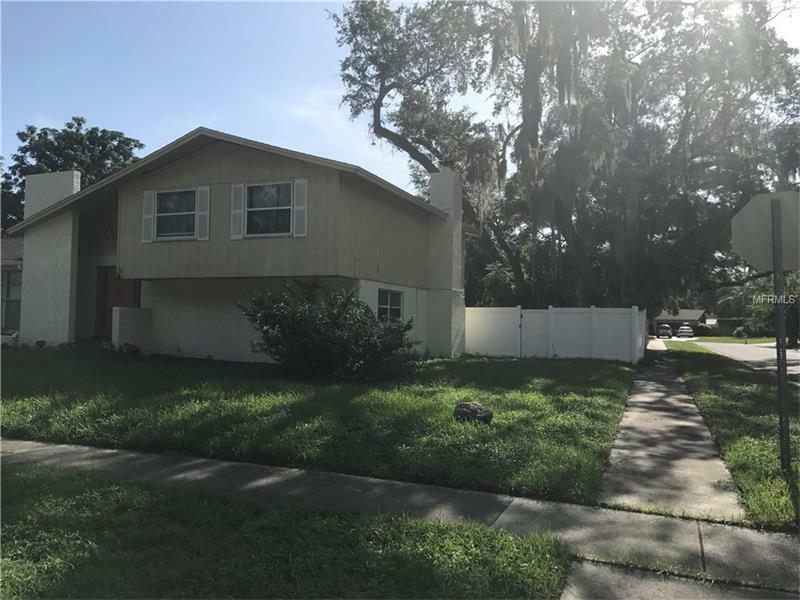 Property Photo: 509 Oakhurst Street FL 33511