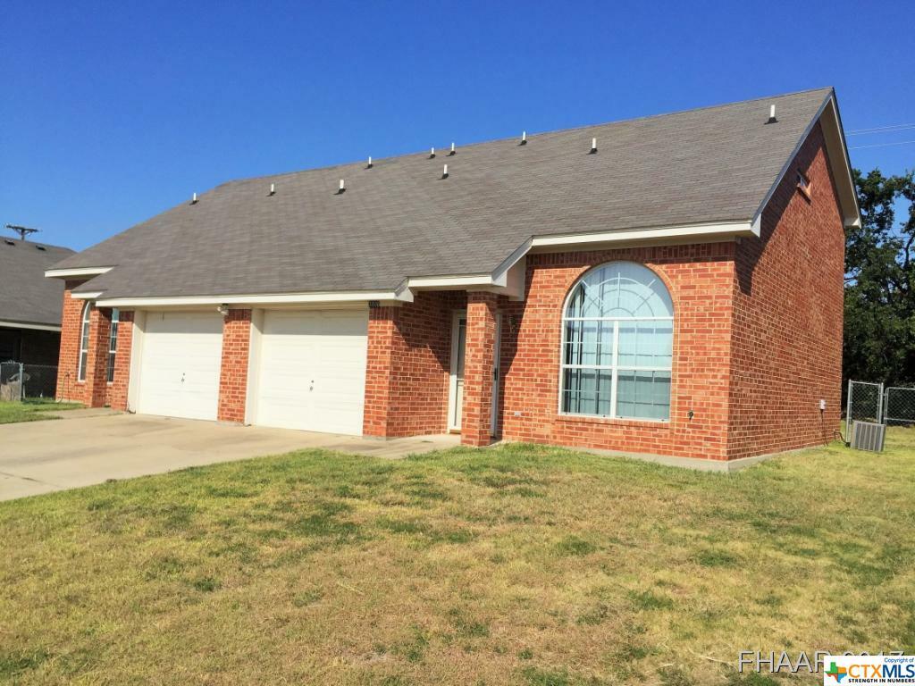 Property Photo:  3806 Littleleaf Court  TX 76549 