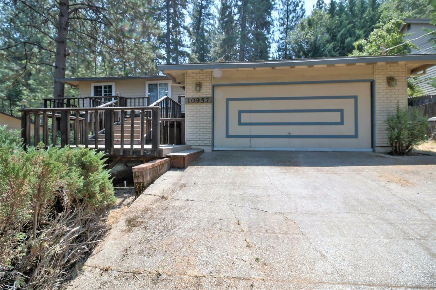 Property Photo:  10957 Ball Rd  CA 95949 