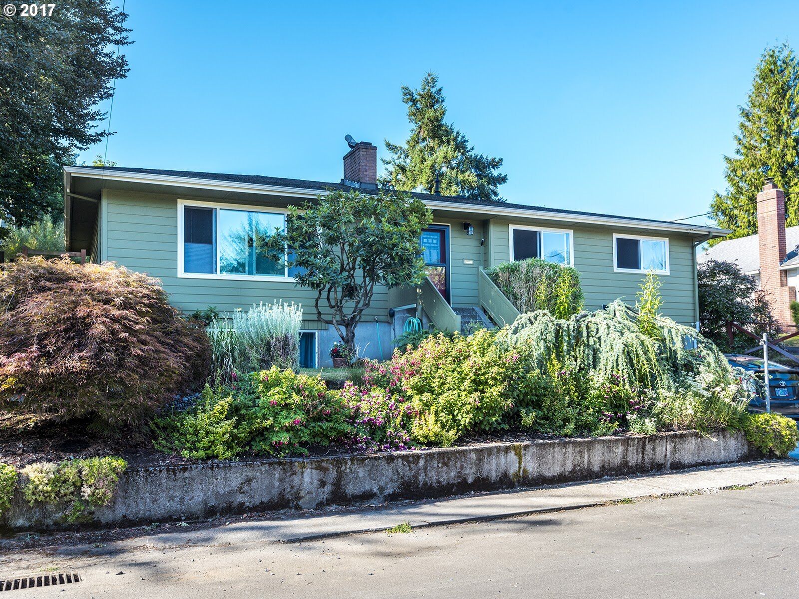 Property Photo: 9002 NE Webster St OR 97220