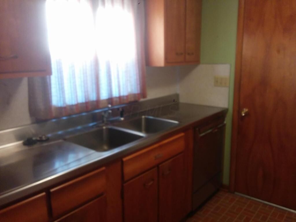 Property Photo: 4299 Eleanor Avenue OH 43123