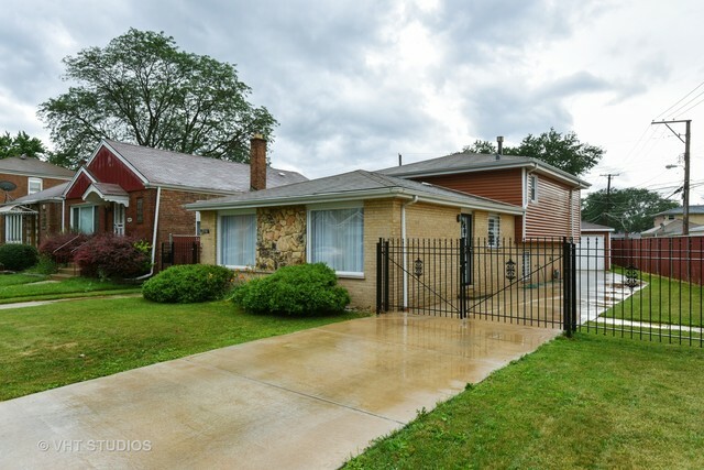 Property Photo:  12732 Lowe Avenue  IL 60628 