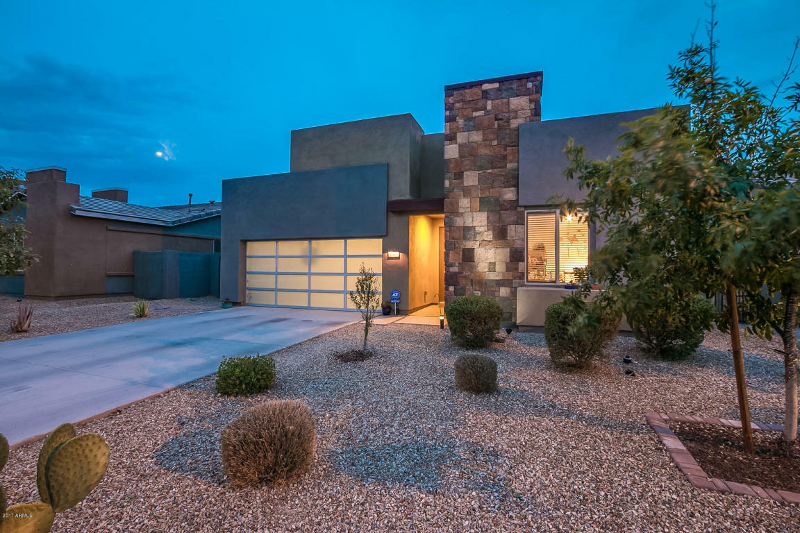 Property Photo:  1665 E Lafayette Avenue  AZ 85298 