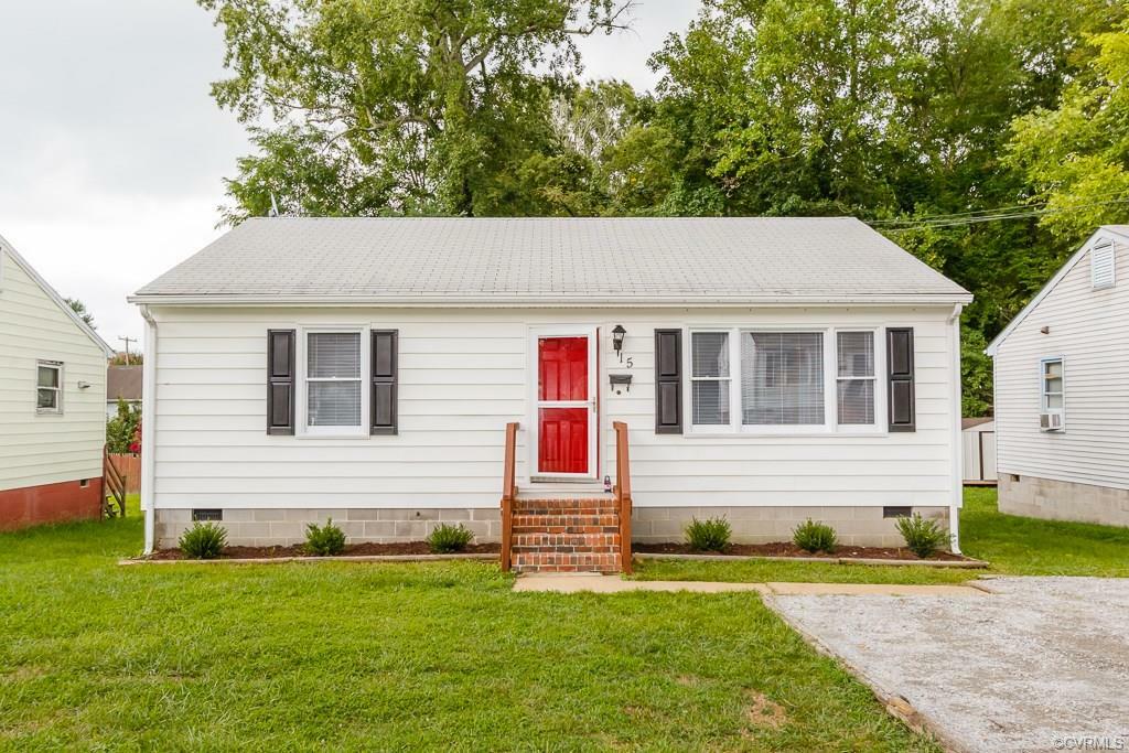 Property Photo:  15 N Juniper Avenue  VA 23075 