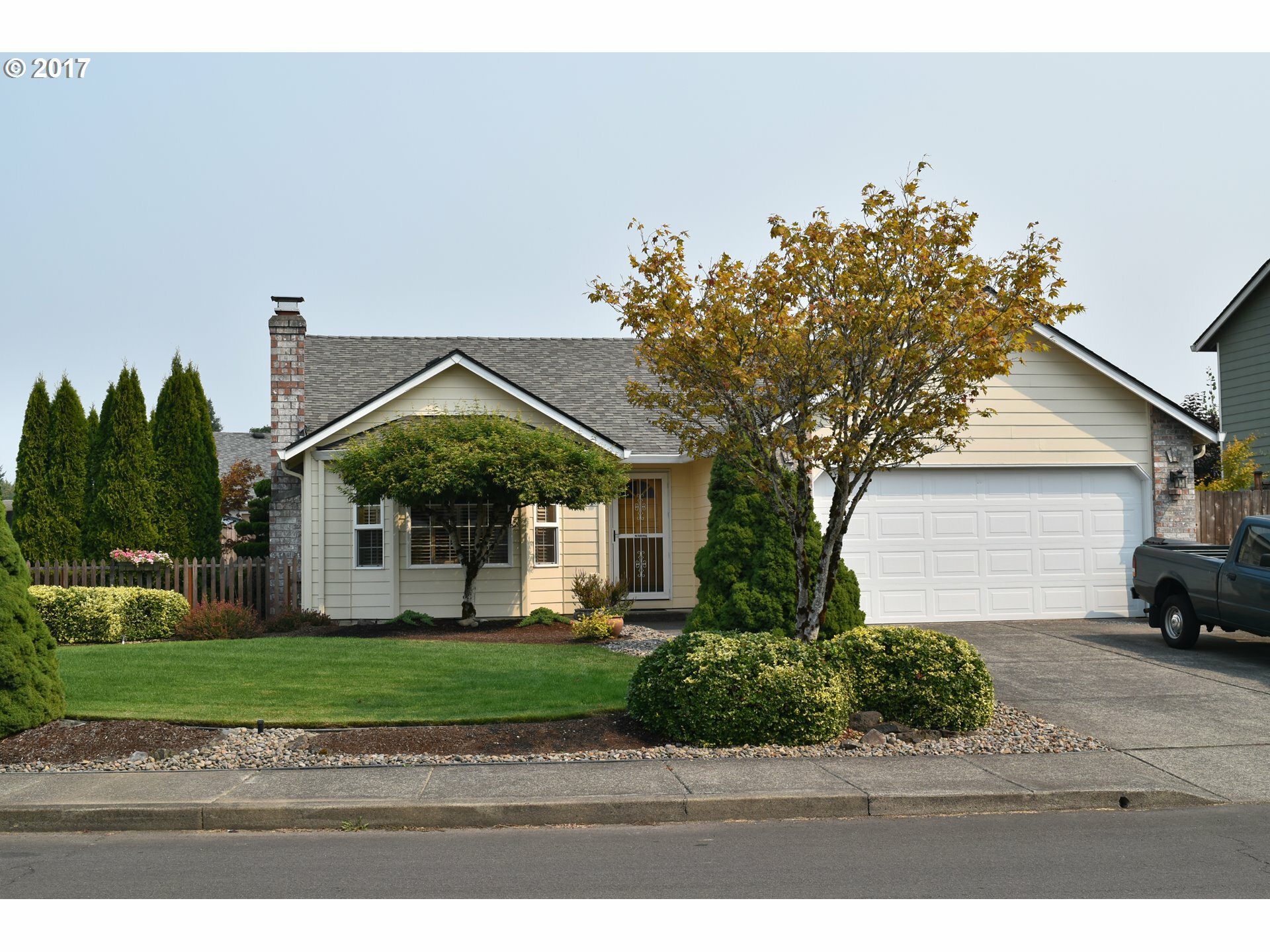 Property Photo:  306 SW 19th St  WA 98604 