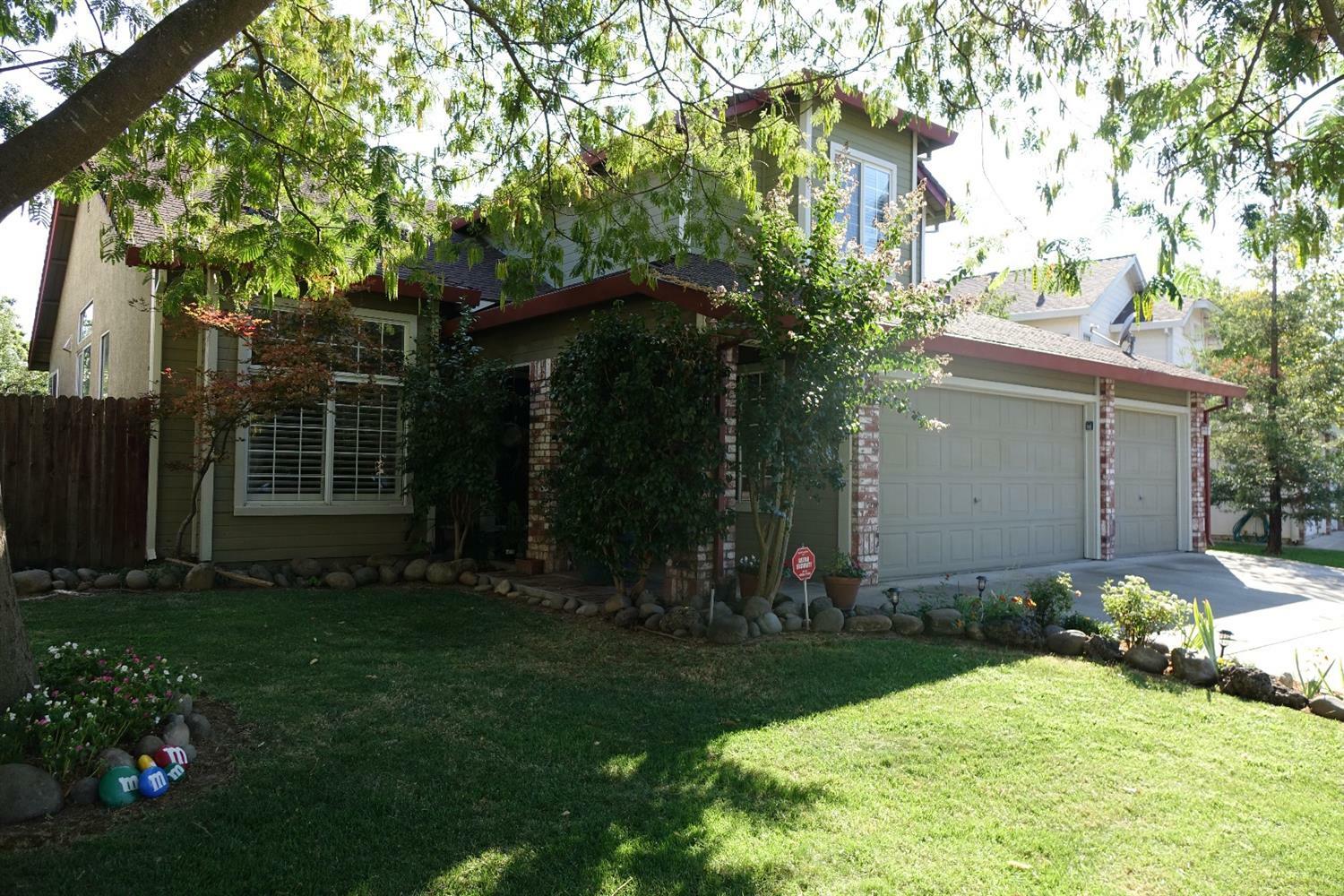 Property Photo:  3906 Balverne Court  CA 95843 