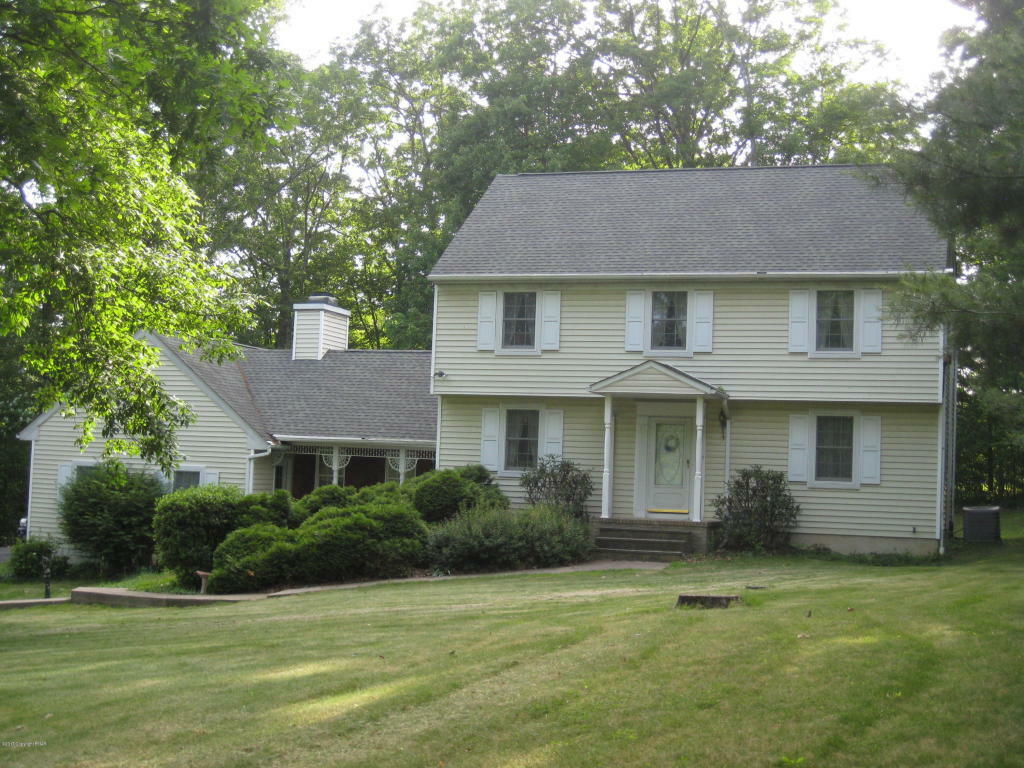 Property Photo:  121 Wyndham Drive  PA 18326 