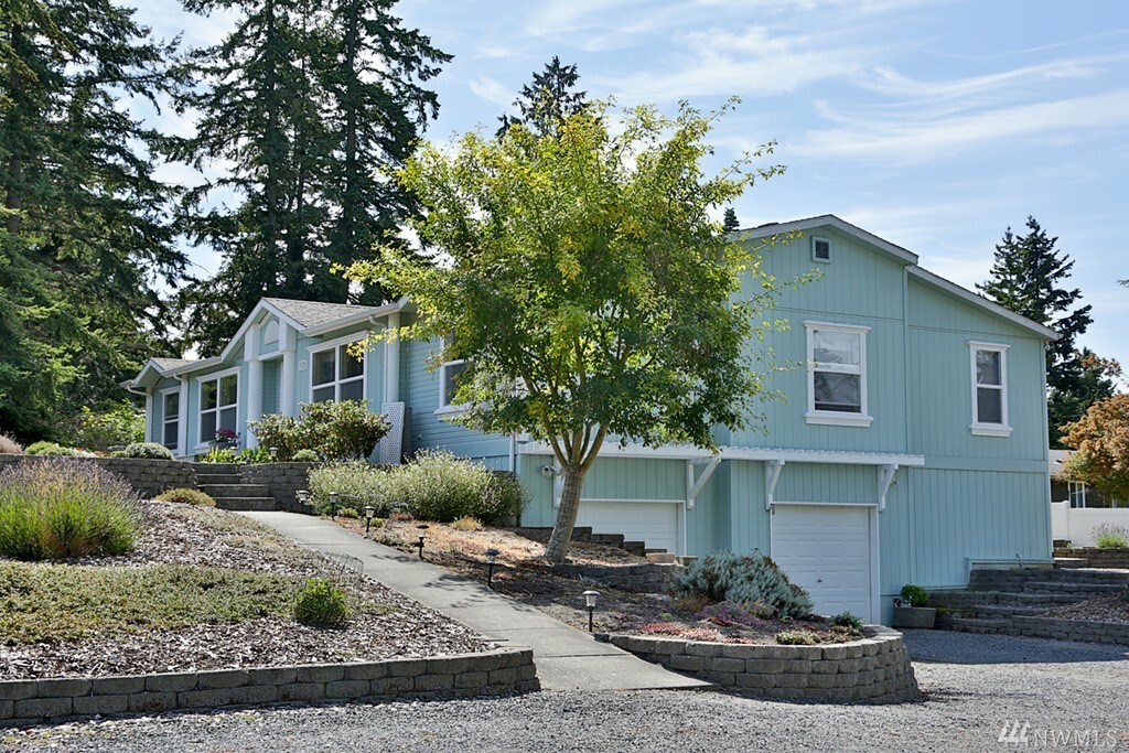 Property Photo: 3532 Smugglers Cove Rd WA 98253