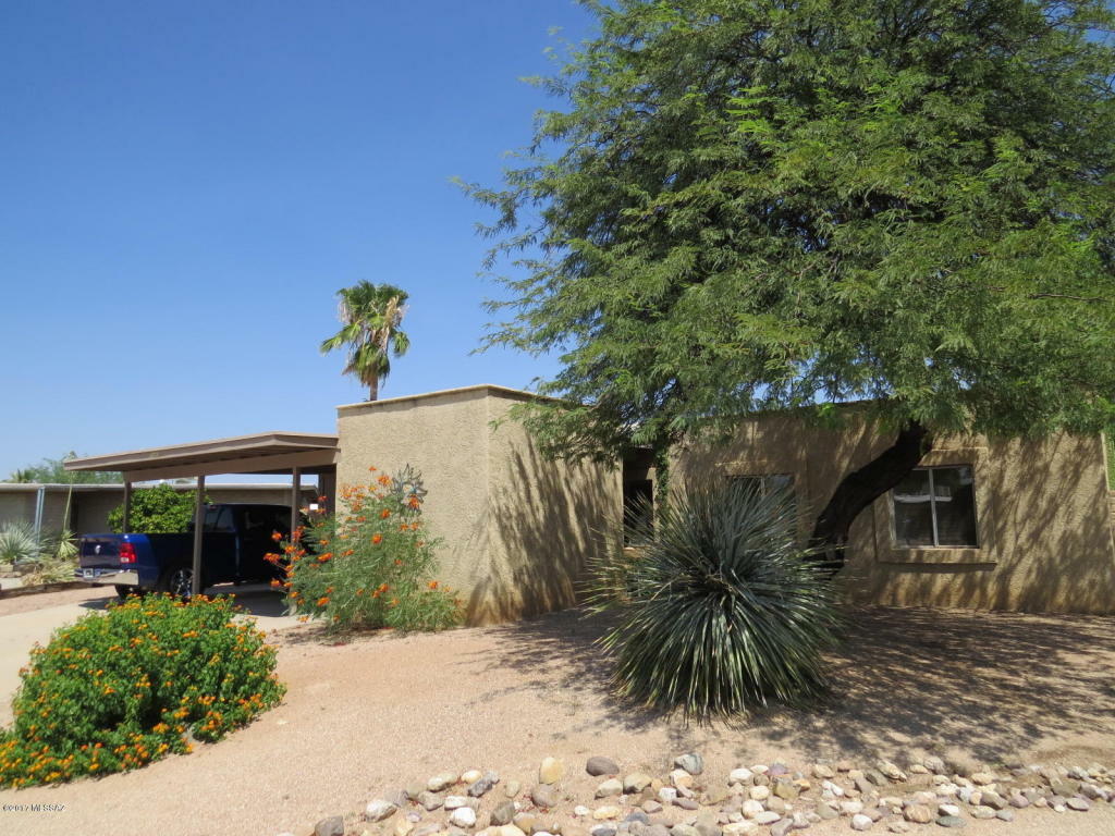 Property Photo:  6832 N Nova Place  AZ 85741 