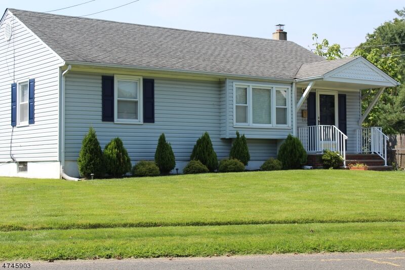 Property Photo:  111 Cumberland St  NJ 07080 