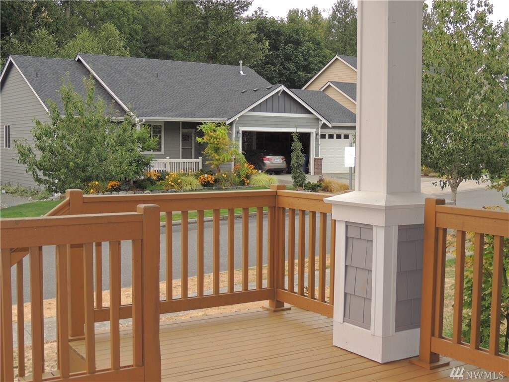Property Photo: 4721 Mount Baker Lp WA 98273