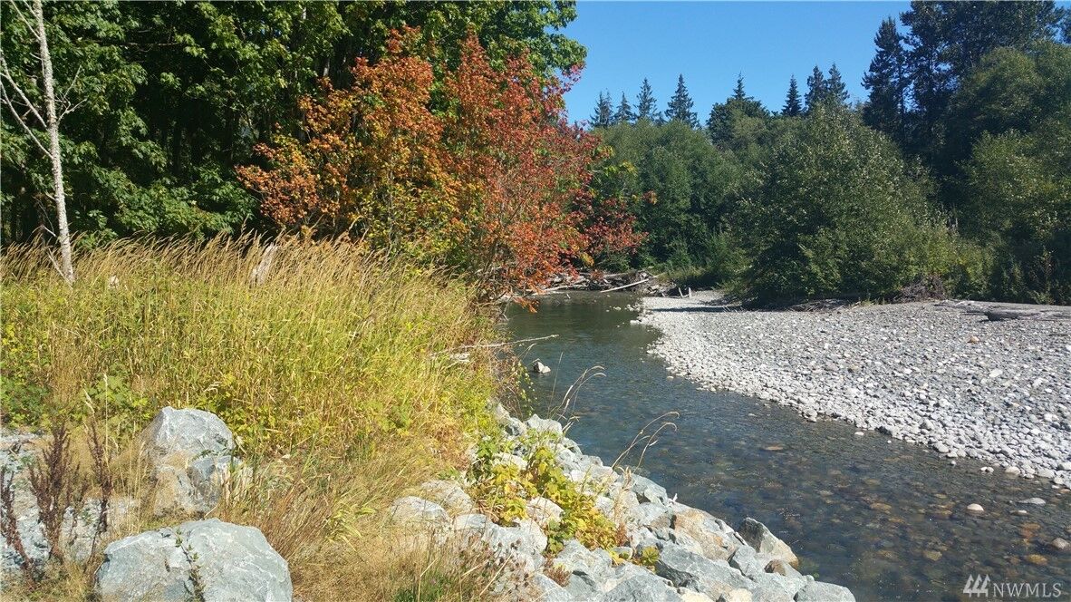 Property Photo: 33102 SR 530 NE WA 98223