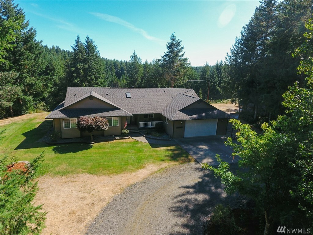 Property Photo: 31 E Fredrick Dr WA 98584