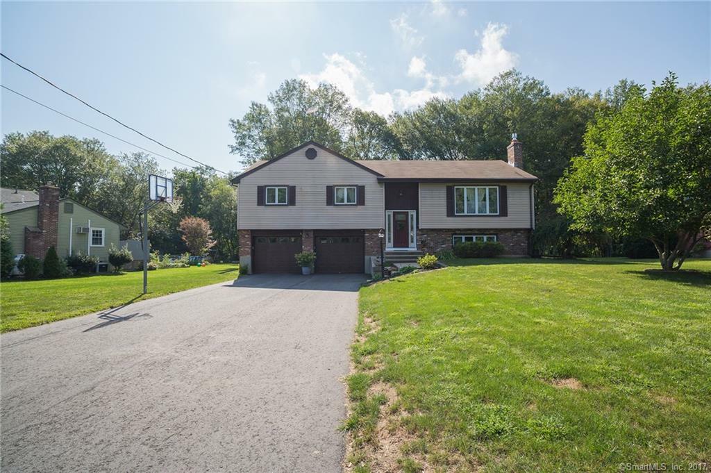 Property Photo:  13 Brookfield Drive  CT 06333 