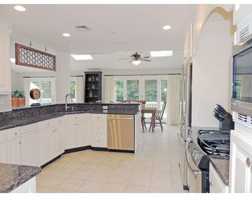 Property Photo: 2 Bello Ln MA 01824