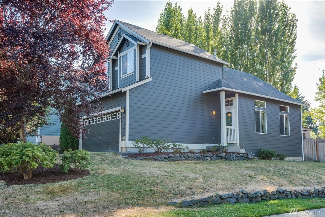 Property Photo:  2702 20th St Pl SW  WA 98373 