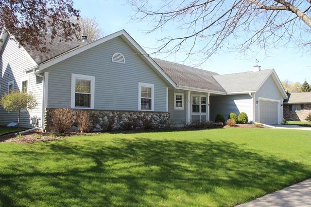 Property Photo: 1919 Hollow Cir WI 53090